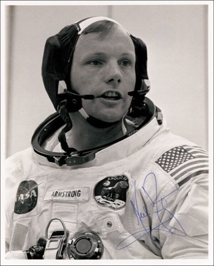 Neil Armstrong Autograph (Click for full image)