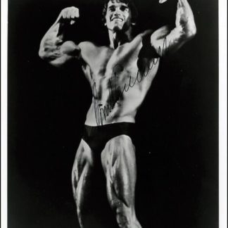 Arnold Schwarzenegger Autograph (Click for full image)