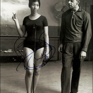Aretha Franklin Autograph (Click for full image)