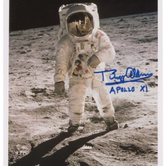 Buzz Aldrin Autograph (Click for full image)