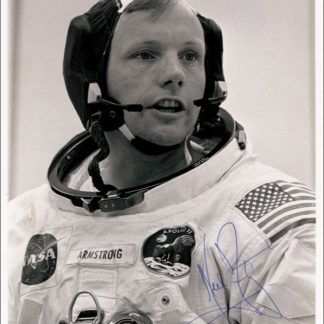 Neil Armstrong Autograph (Click for full image)